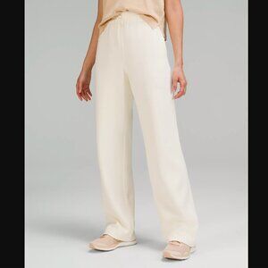 Lululemon Softstreme High-Rise Pant Regular